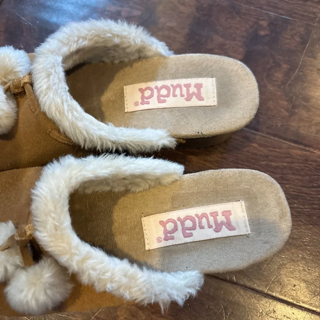 Y2K Mudd tan pom pom clog shoes - Image 3