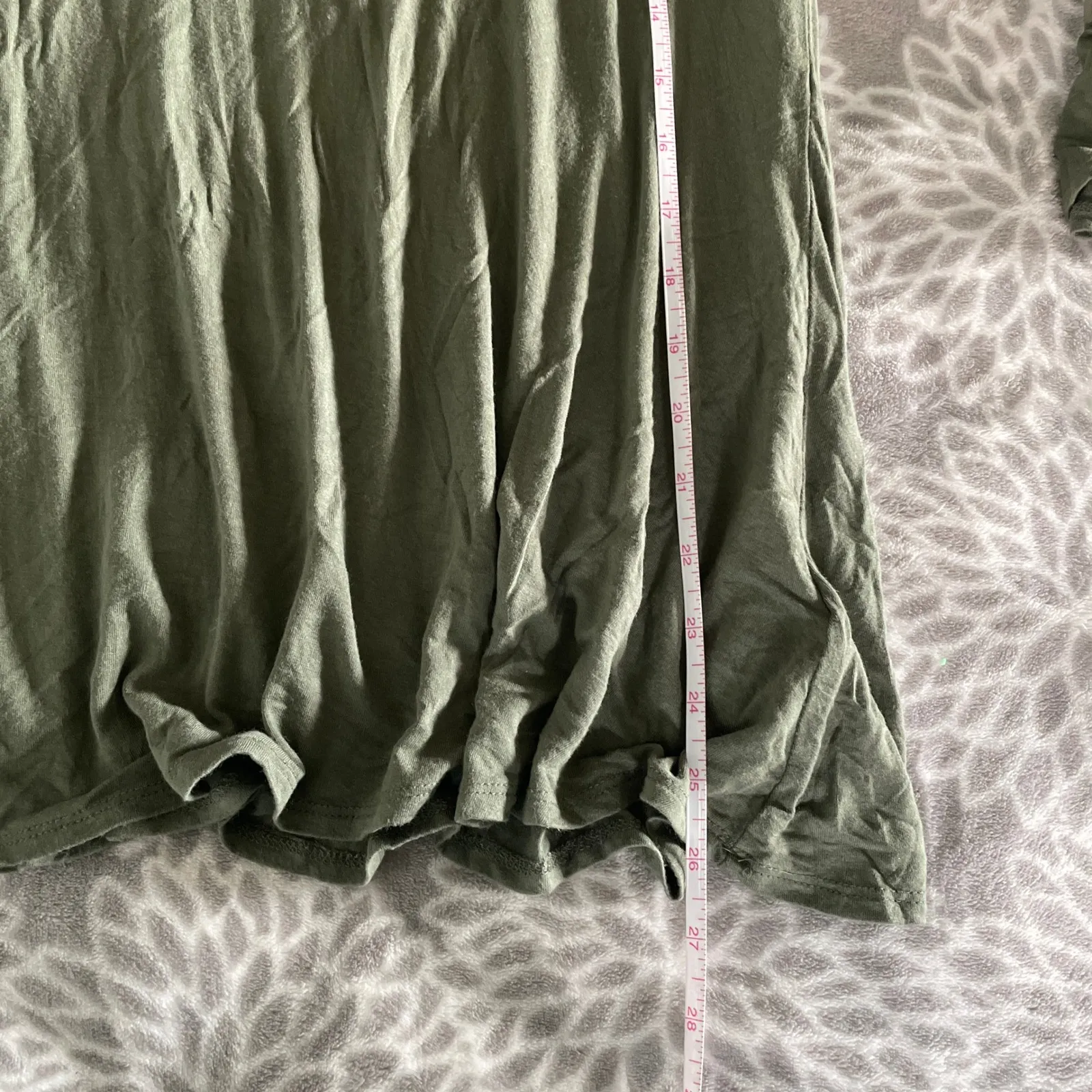 Army Green Caged VNeck Shirt Medium Long Sleeve Tunic Boho Chic Flowy Fairycore - Image 5