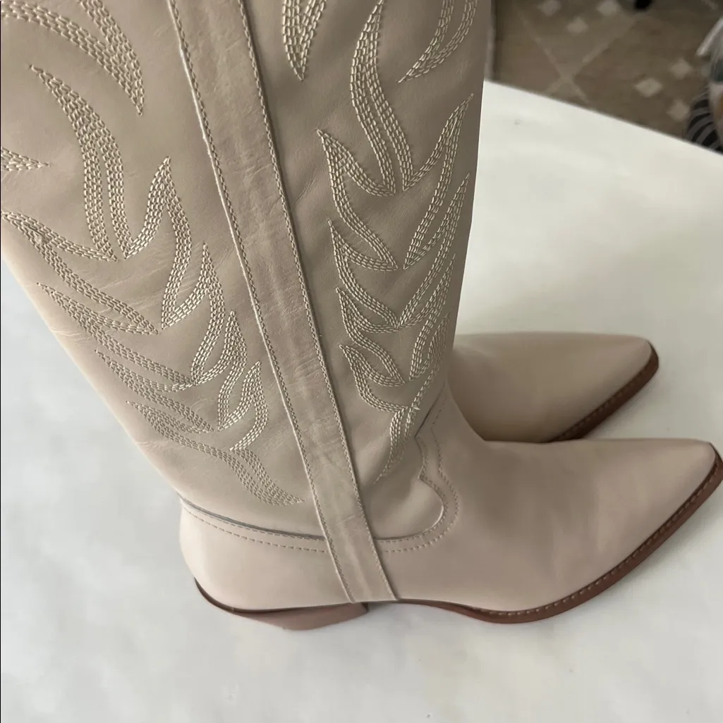 Coconuts by Matisse Agency Western Cowboy Boots in Ivory Size 10M $200 - Image 7