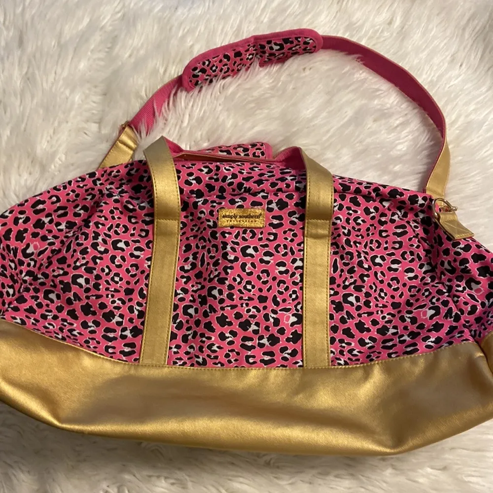 Simply Southern Weekender Bag excellent condition pink , gold and black high 13” - Image 16
