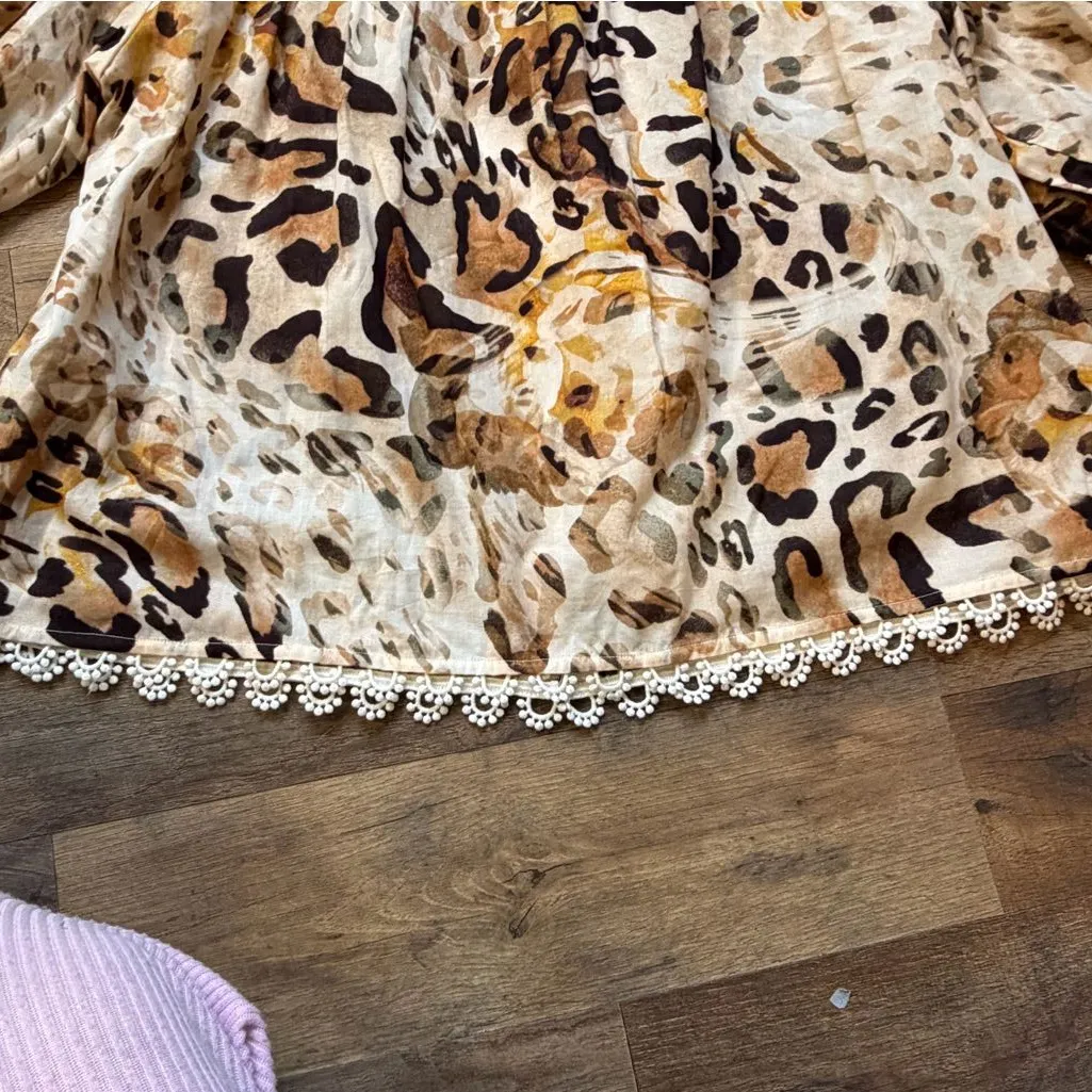 Cupio Leopard Print Blouse with Lace Trim 3/4 bell sleeves Size XL NWT - Image 2