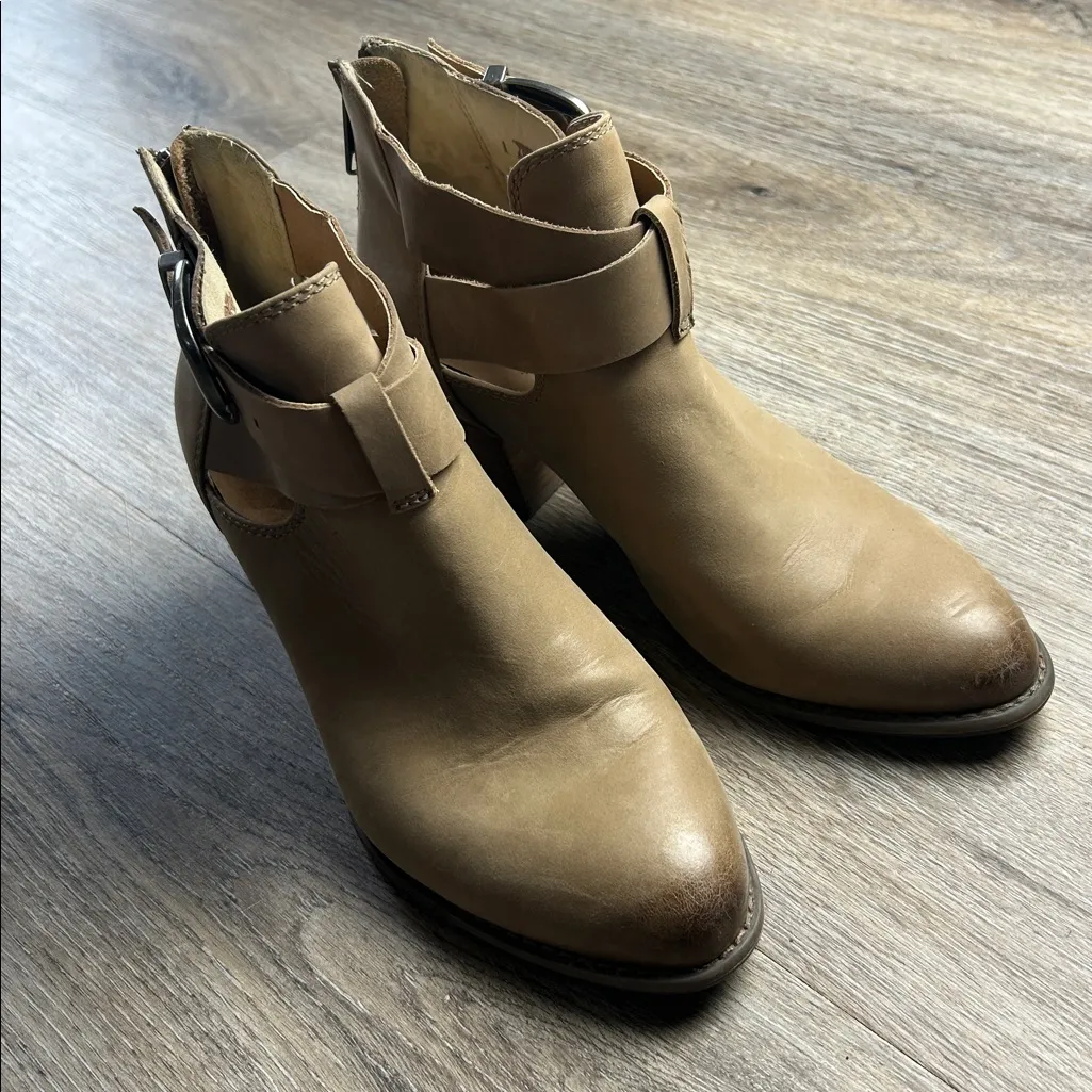 Vionic Tan Ankle Boots with Buckle Detail - Image 5