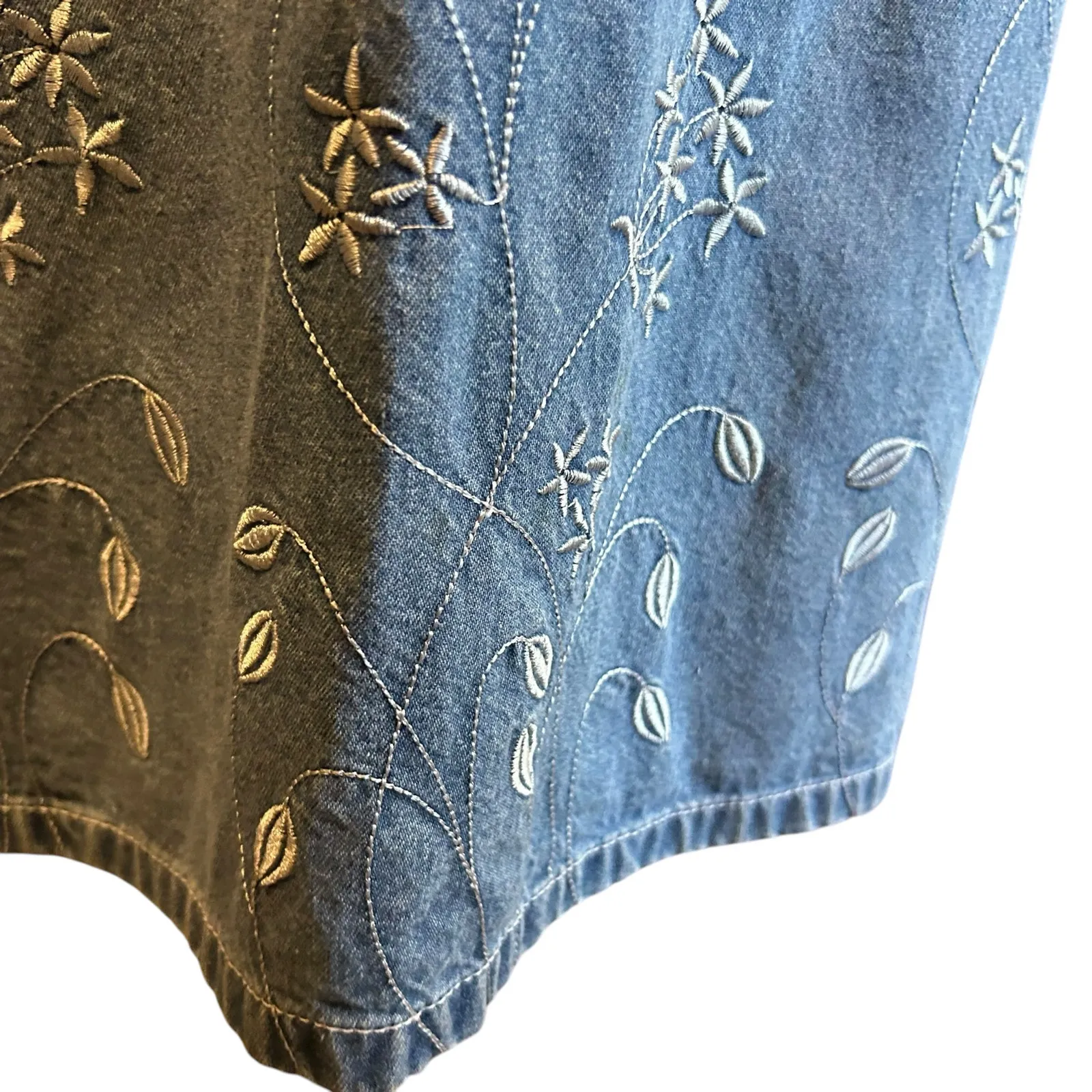 Denim Midi Dress VTG Embroidery Front Pockets Boho Western SZ M Carolina Bay Blue Size M - Image 5