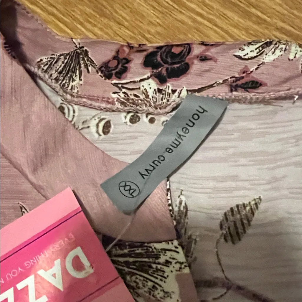 Honeyme Mauve and Black Floral Tunic v neck soft and stretchy XXL - Image 2