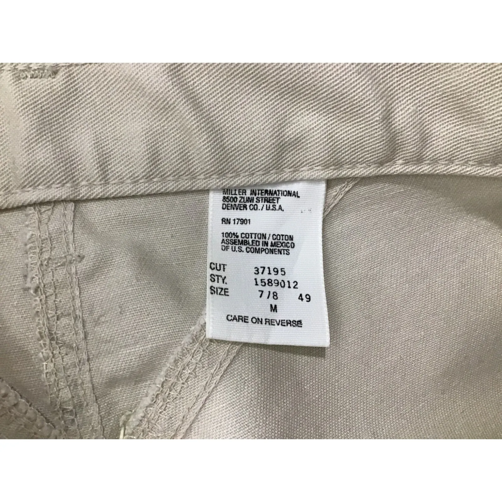 Rockies Women's Cream High Rise Straight Cut Pleated Front Jeans Size 7/8 M - Image 4