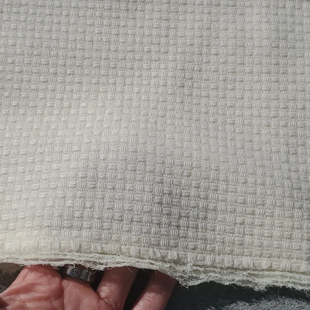 Banana Republic Wool Blend Cream Colored Pencil Skirt with Raw Trim - Image 3