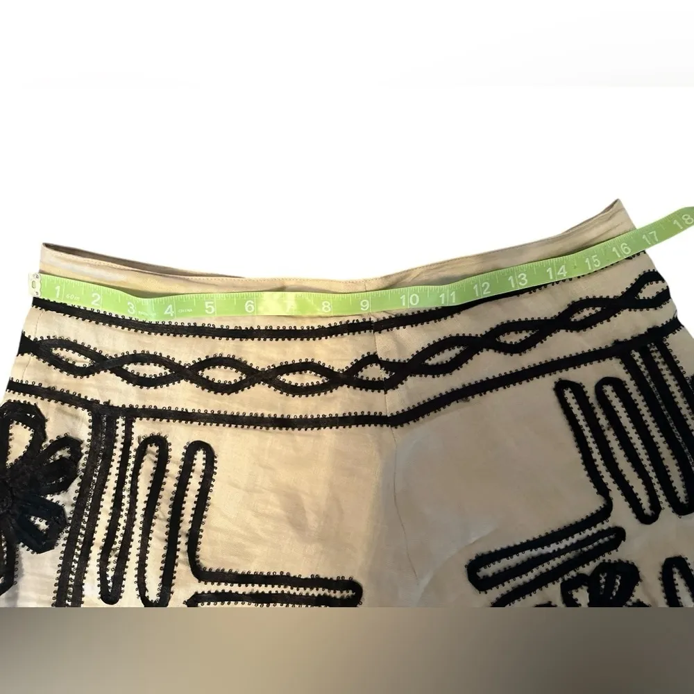 Carole Little Ladies Linen Embroidered Skirt Beige / Black Size 10 Tan - Image 3