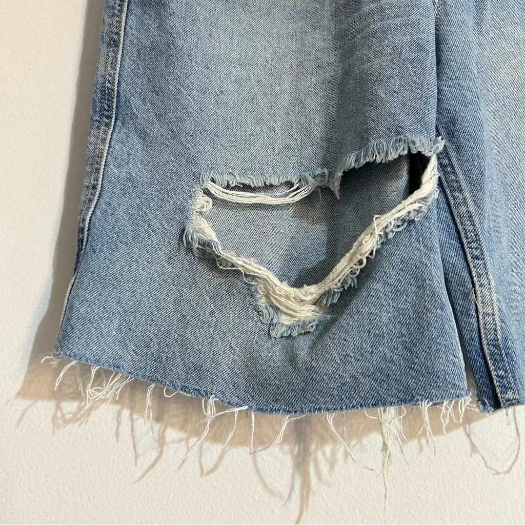 Free People Cut Off Distressed Light Wash Bermuda Denim Shorts Size 29 Festival - Image 2
