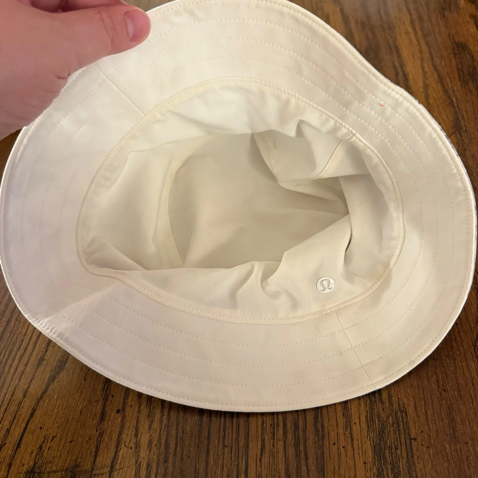 Lululemon‎ Reversible Bucket Hat White Gray Abstract Print Festival Travel - Image 3