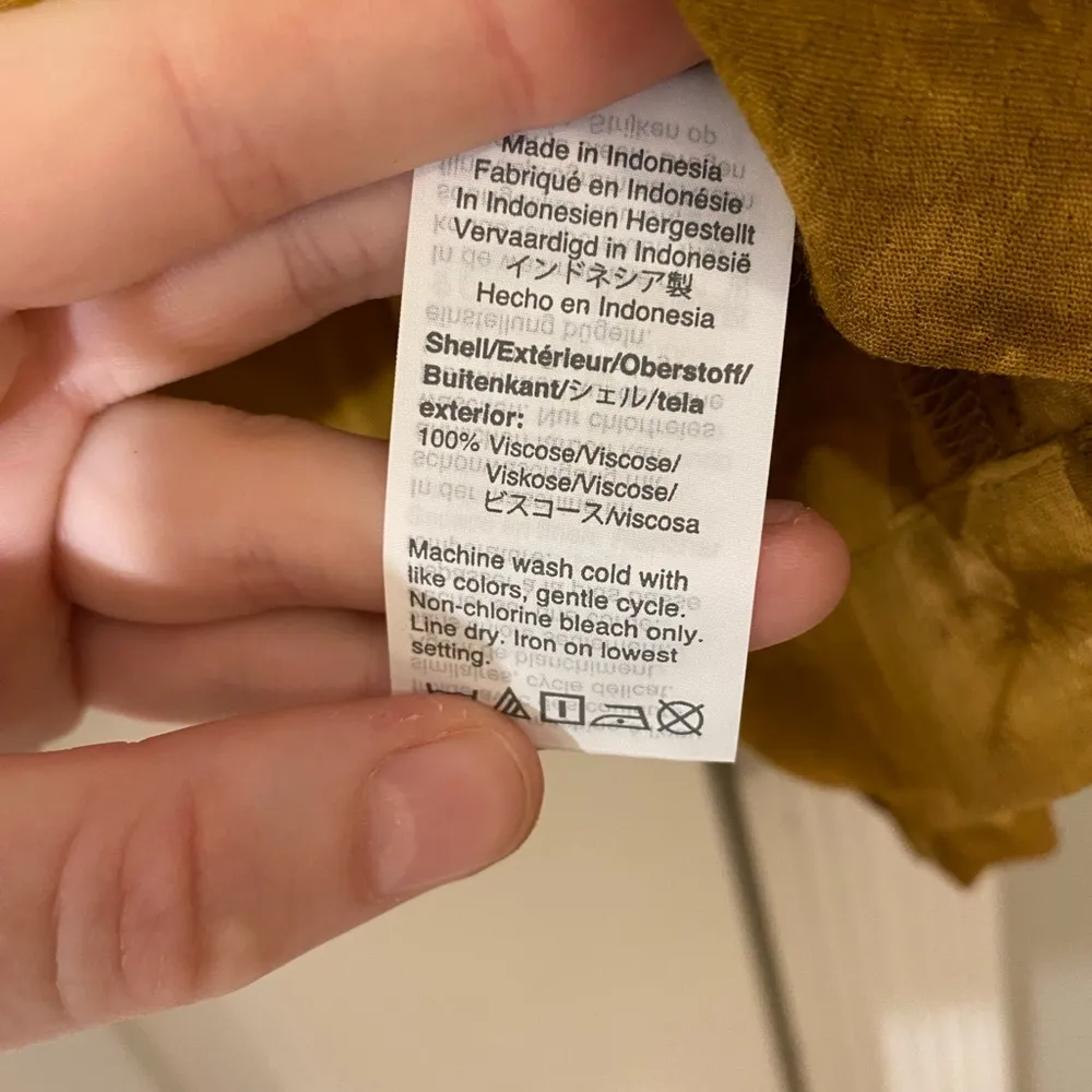 ‎ Tie-Dye Ruffle-Shoulder Top NWT - Image 7