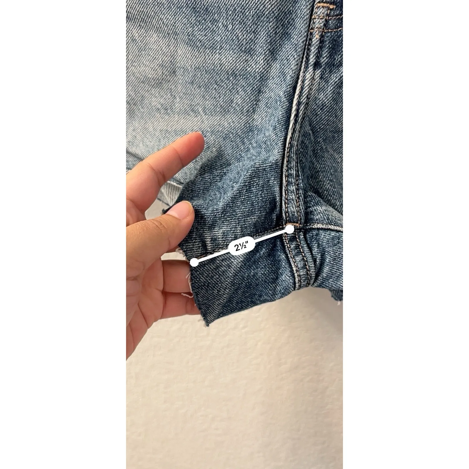 EXPRESS Shorts Womens 6 Distressed Cutoffs Button Fly Medium Wash Denim NWT - Image 6