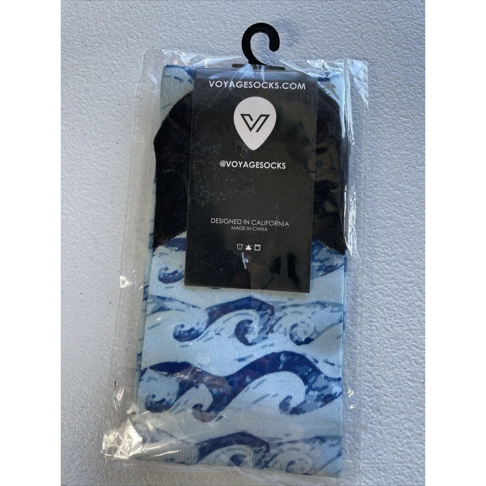Lot Of 2 Pairs Voyage Socks (small) Palms and Waves Themed Print Novelty - Image 5