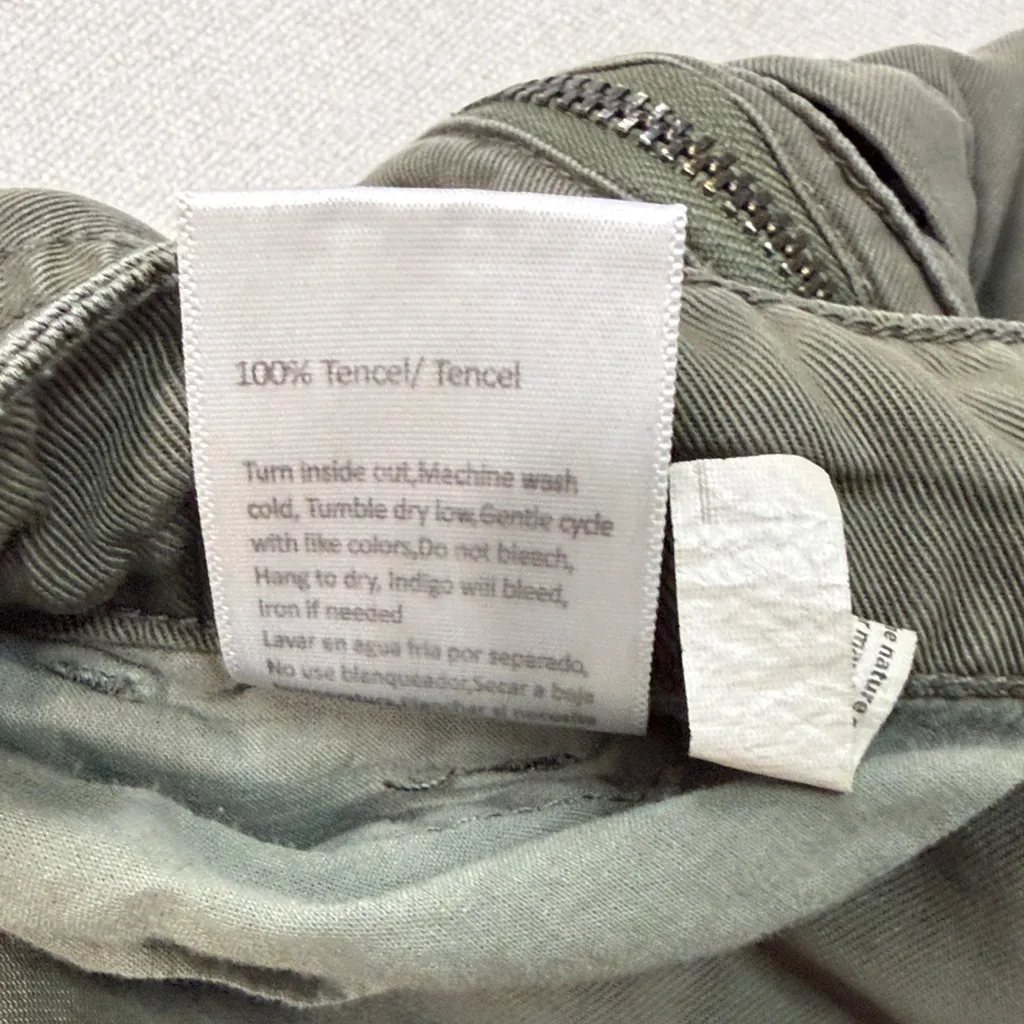 Stylish Women's Cargo Jeans in Green Size M - Image 6