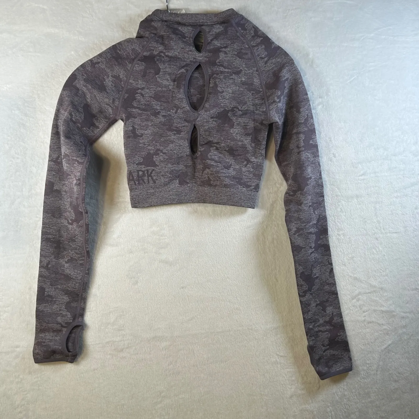 Gymshark Purple Camo Seamless Long Sleeve Crop Top Thumbholes Ruched Activewear - Image 2