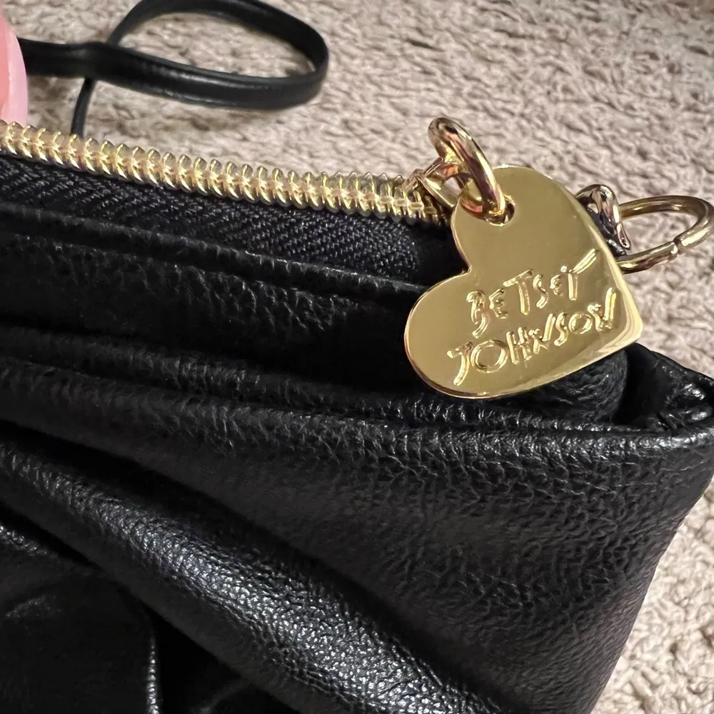 Betsey Johnson Bow Black Purse - NEW - Image 6