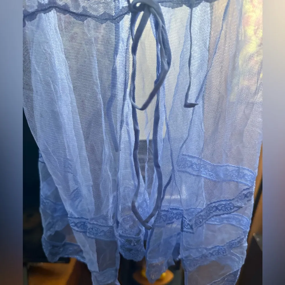 Vintage  Y2K Sheer Blue Fly-Away Babydoll Lingerie Size Small - Image 3