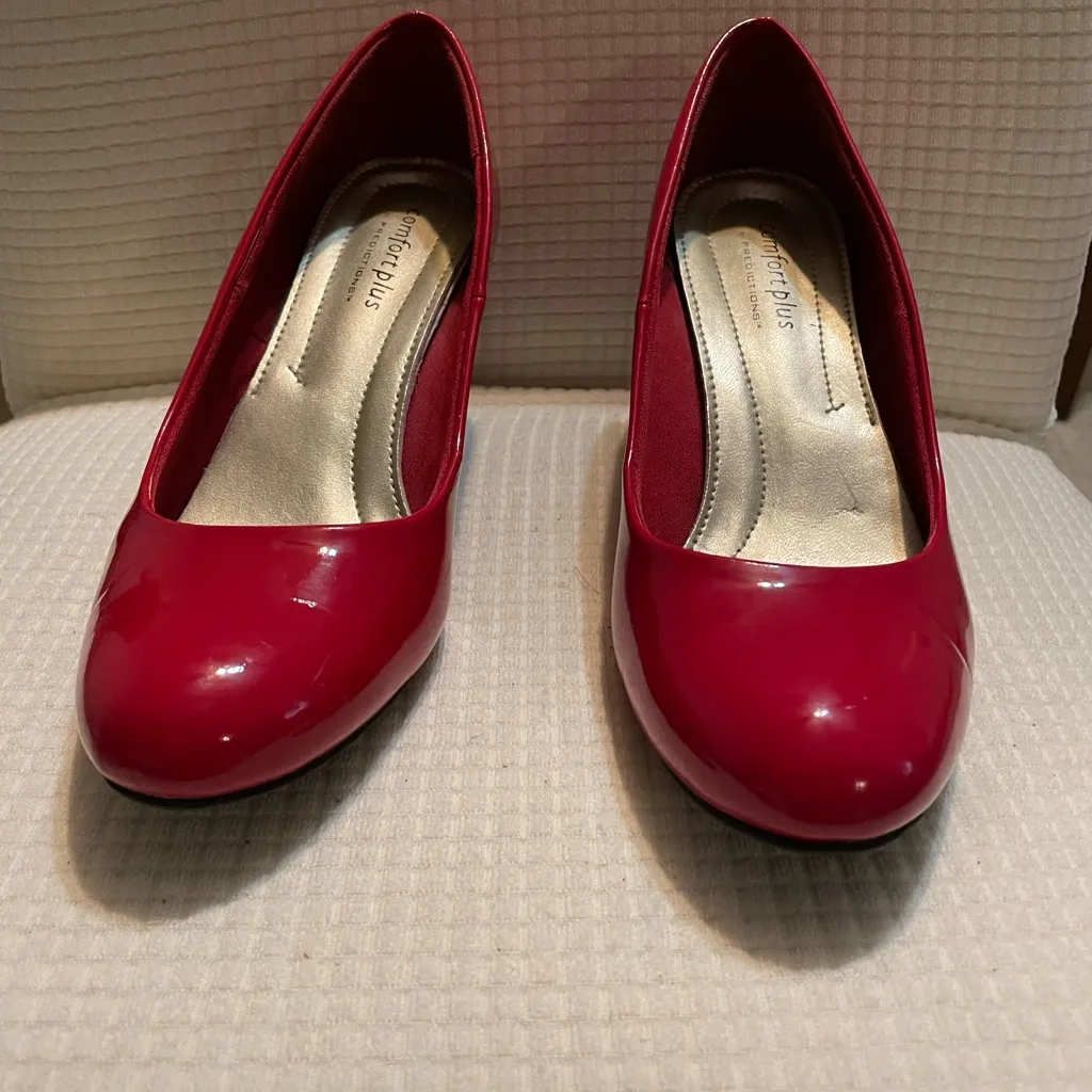 Predictions Glossy Red Women's Heels - Image 4