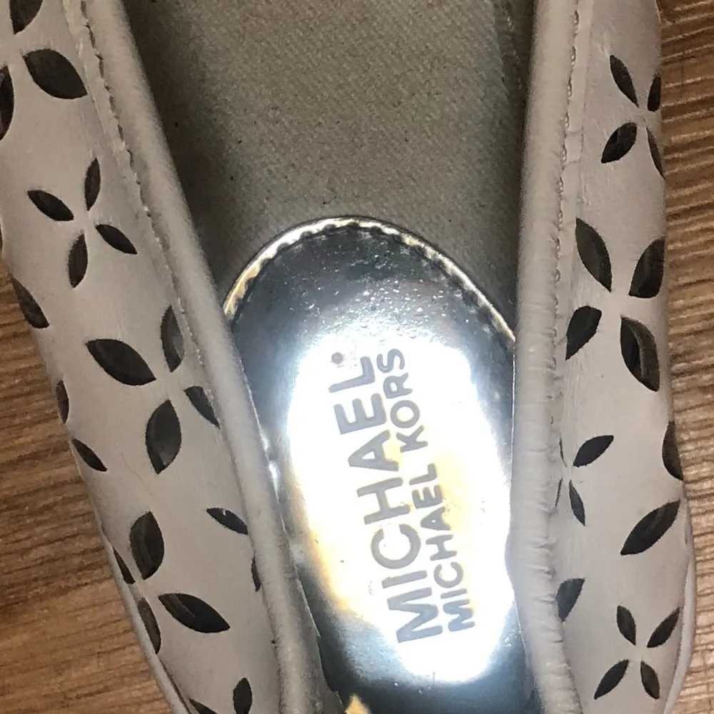 Michael Kors Michael  Olive laser cut sneakers - Image 7