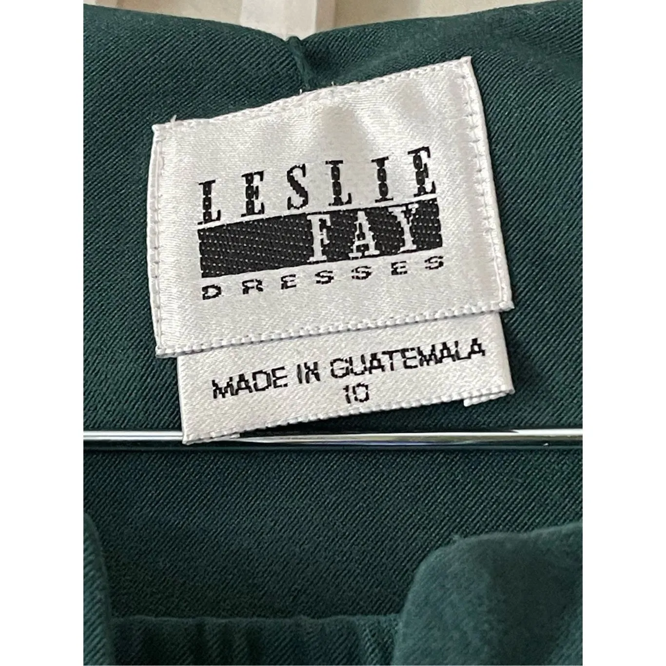 D1 80s Vintage‎ Leslie Fay Green Skirt Suit Set Size 10 - Image 3