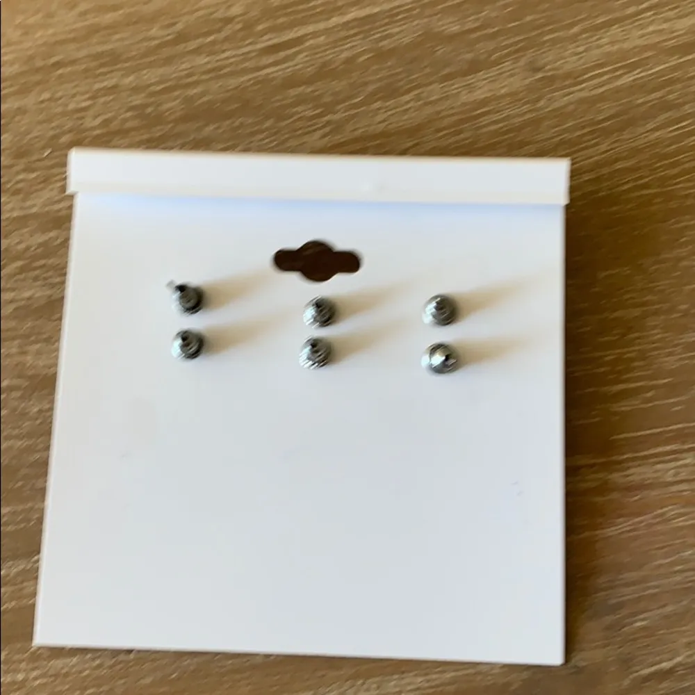 Apt 9 trio earring set - Image 2