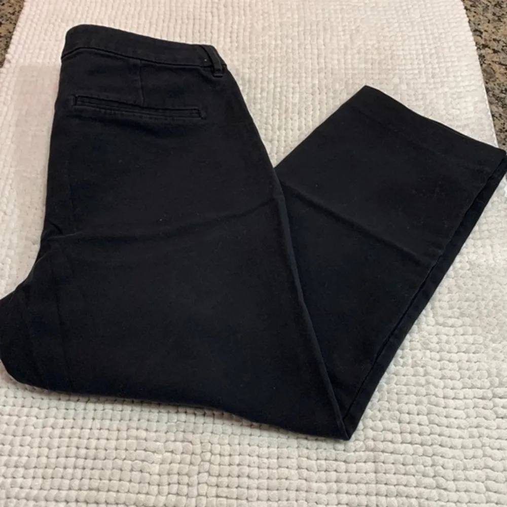 Women's Old Navy Harper Black Twill Ankle Cropped Pants Size 12 GUC #7958 - Image 3