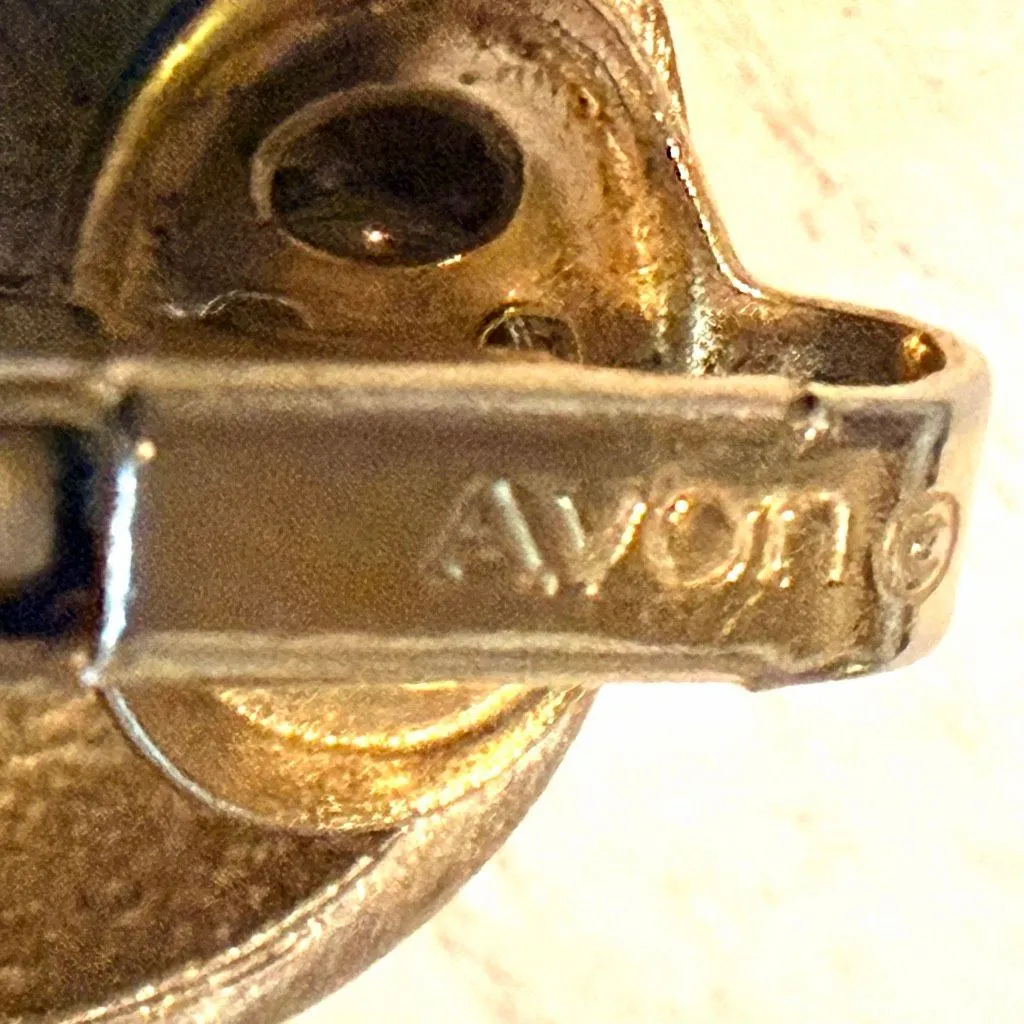Avon Gold Tone Textured Button Clip Earrings – Vintage - Image 5