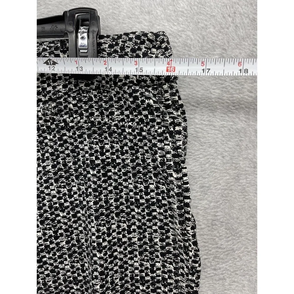 Hilary Radley women's Dress Capri pants Size Medium Black White Faux Pockets - Image 6