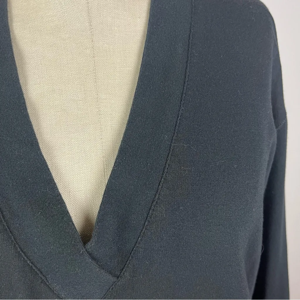 Rag & Bone V Neck Sweatshirt in Black - Image 5