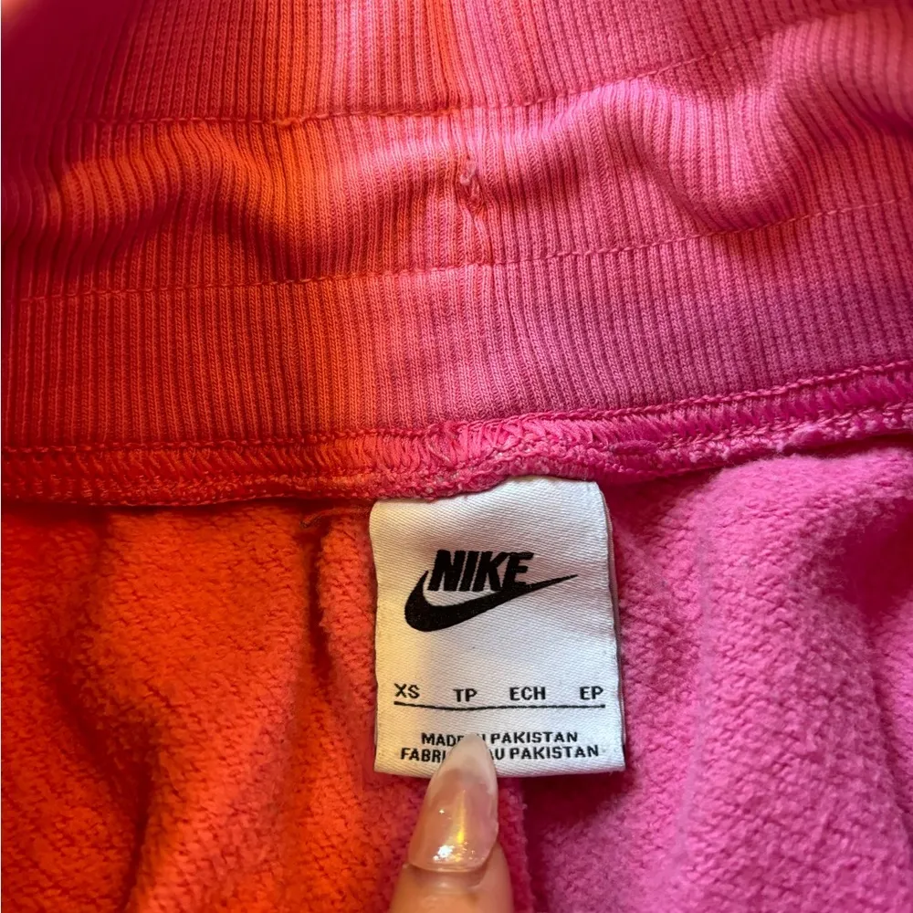Nike  Pink Joggers - Image 2