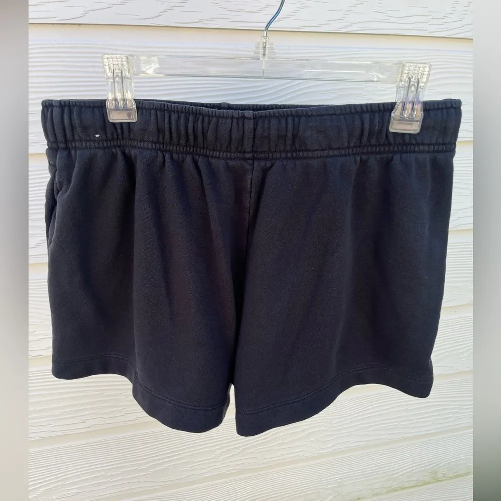 Women’s Nike Black shorts - Image 4