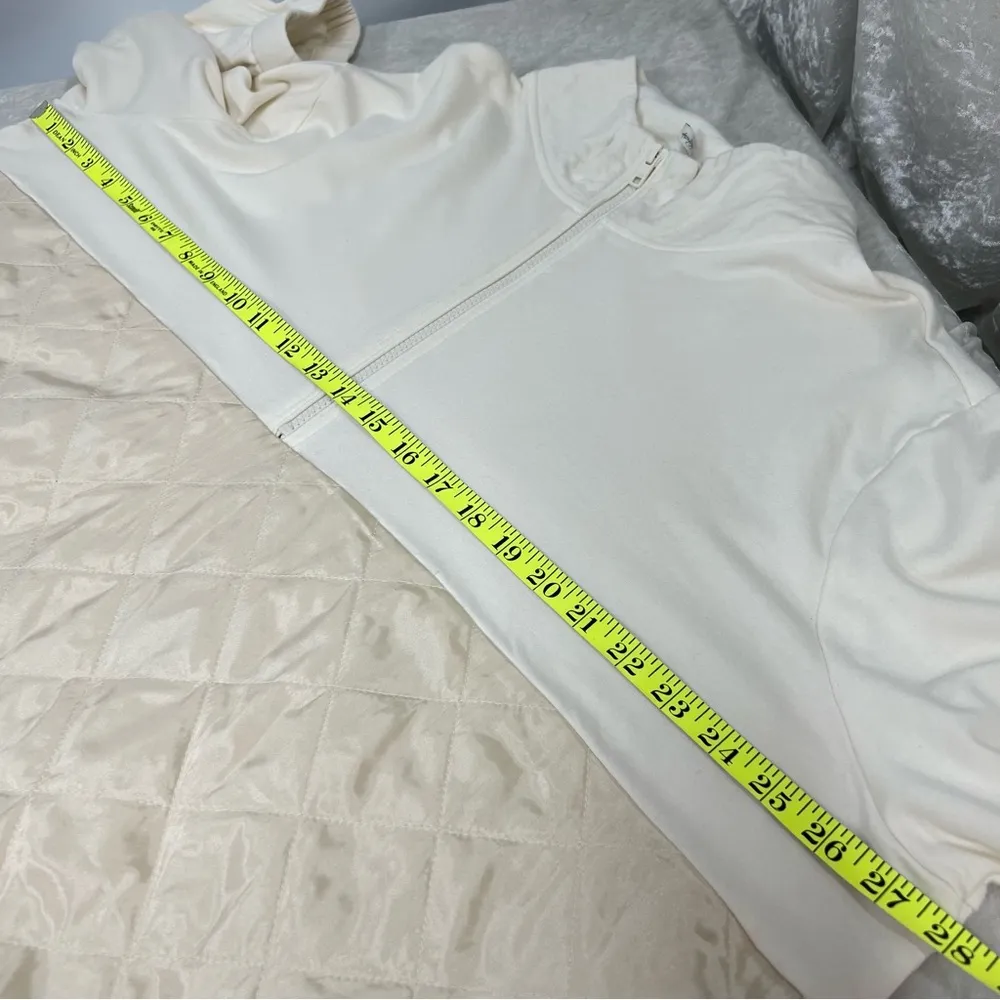 Quilted Pull - Image 9