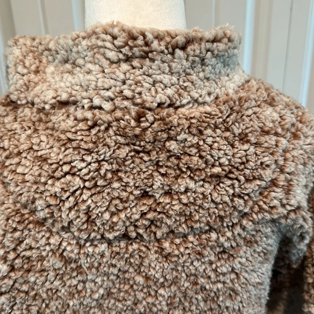 Fantastic Fawn Medium Neutral Sherpa Quarter Zip Pullover - Image 9