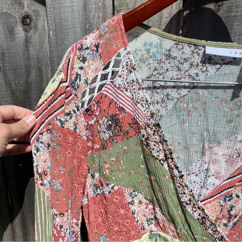 LUQ Boho Patchwork Faux Wrap Peasant Top Green Size XL - Image 2