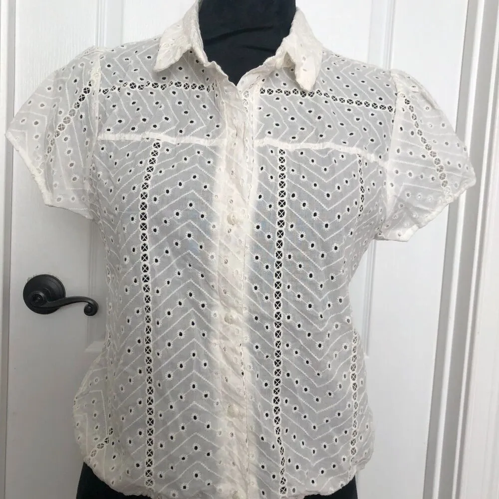 Kirious Womens Blouse M White Short Sleeve Collared Eyelet See Through Button Up - Image 3