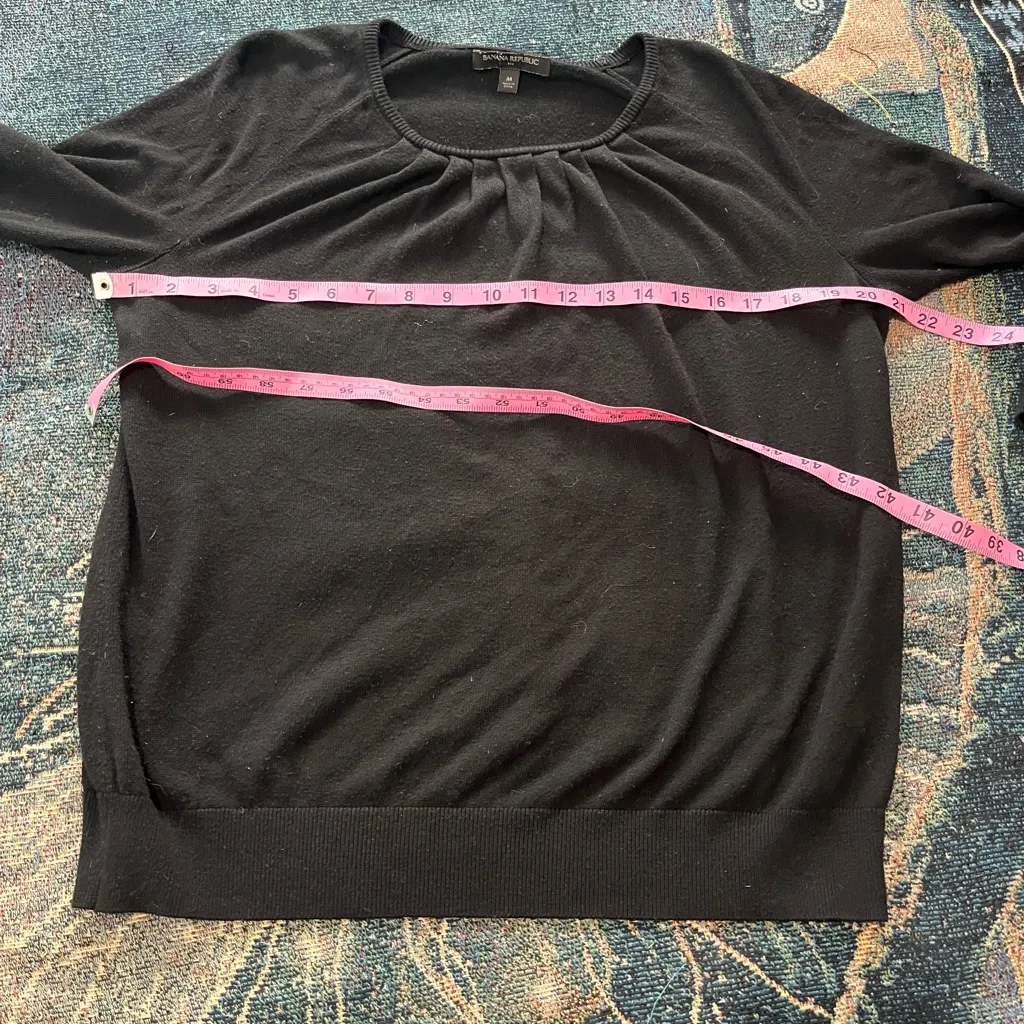 Banana Republic Black Pleated Sweater Women’s Medium 3/4 Sleeve Pullover
Blouse - Image 12
