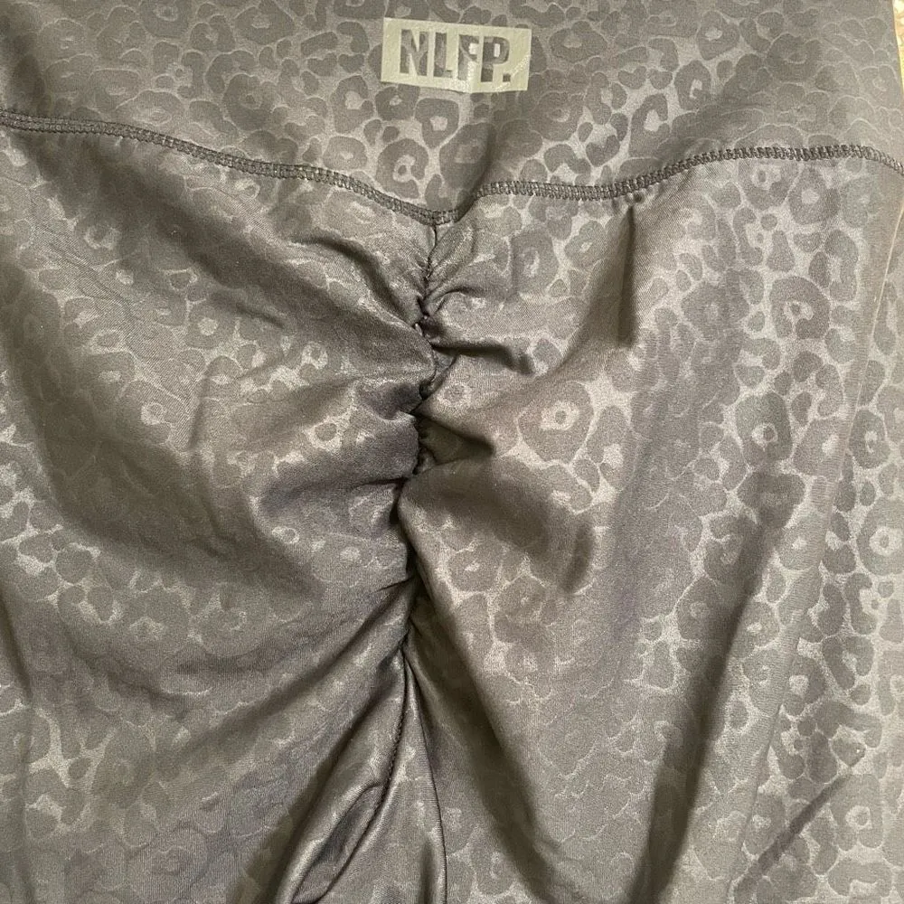 NLFP No Limit Fit Pro Black Cheetah Scrunch Booty leggings, S - Image 4