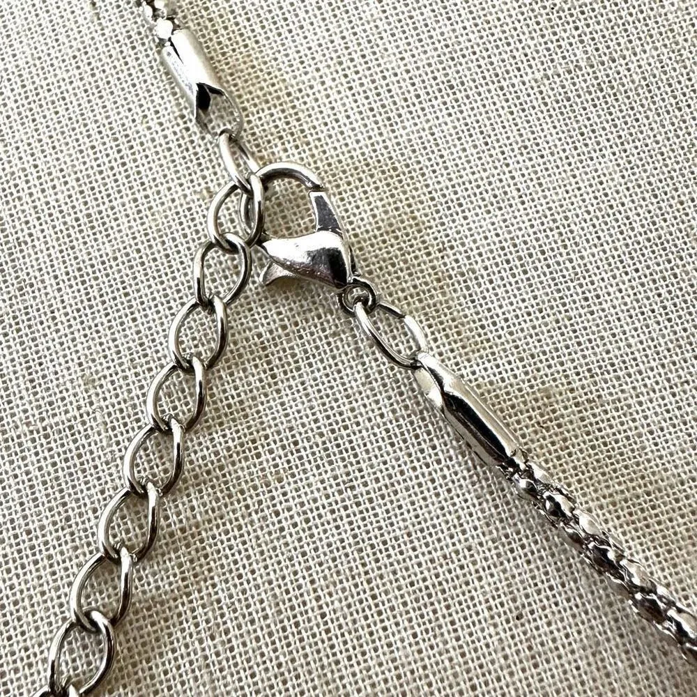 Silver/ gold tone rhinestone heart pendant necklace Silver - Image 6