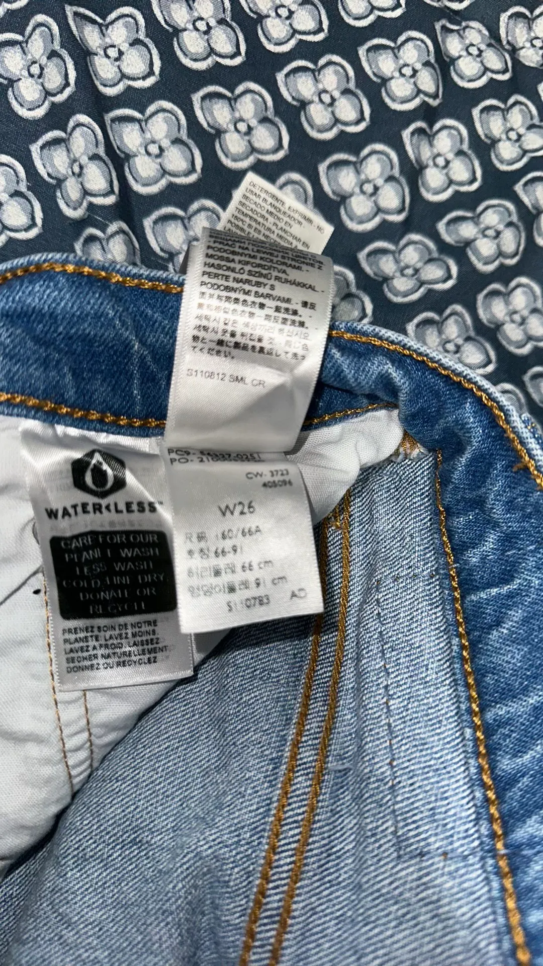 Levi Jean Shorts - Image 5