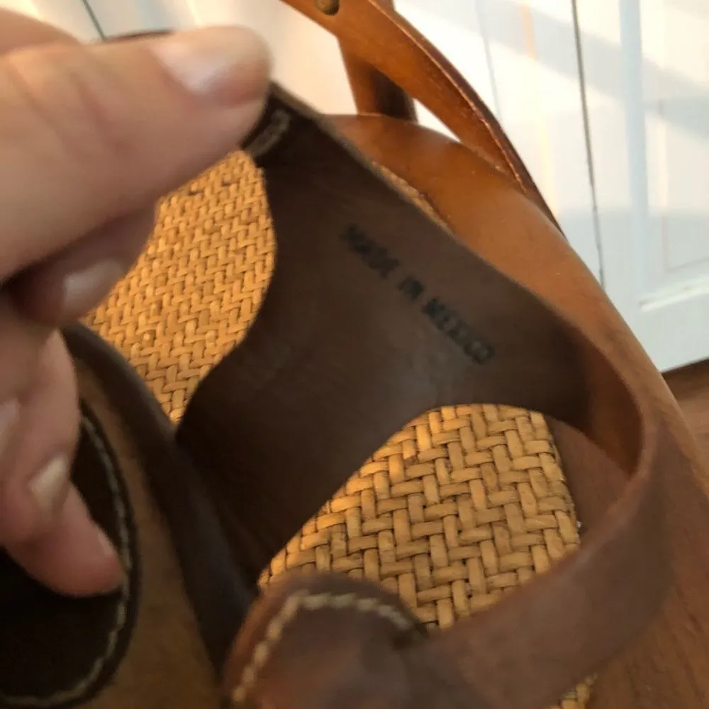 Frye leather cut out wedge heels size 6 - Image 6