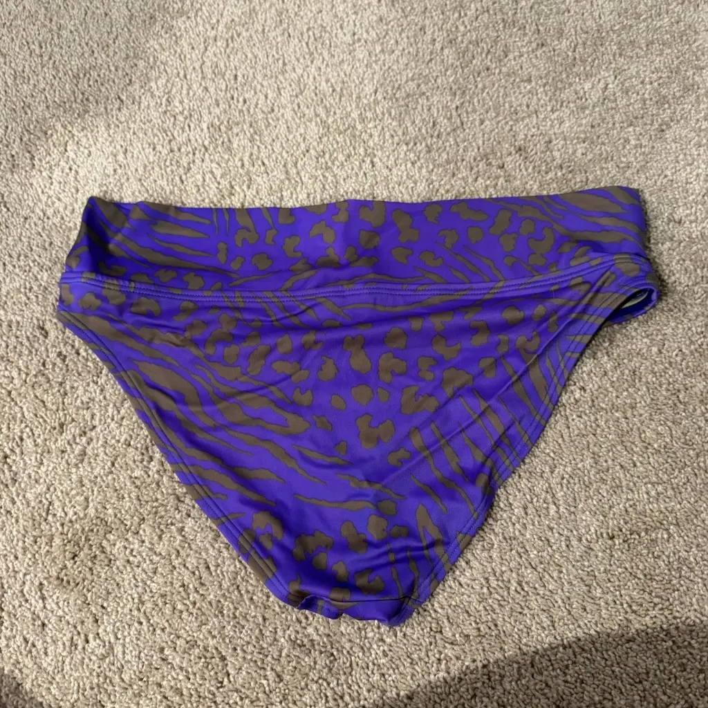 Victoria's Secret Animal Print Bikini Swim Bottoms Women's Size Medium Purple - Image 8