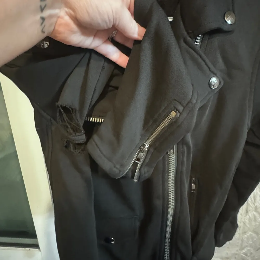 Neely (south moon under) black cotton jacket, leather jacket style size small - Image 4