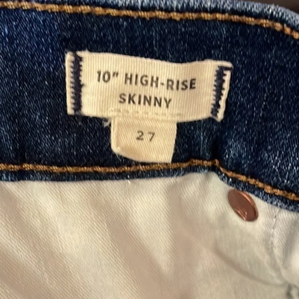 Madewell 10" High-Rise Skinny Jeans: Cutout Tulip Hem Edition - Image 10