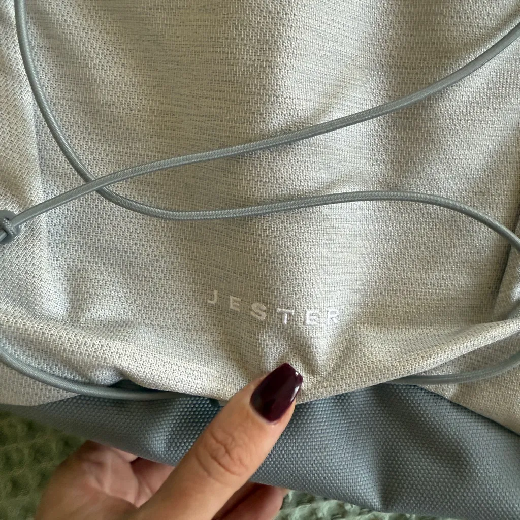 NWT The North Face Women's Jester Backpack - Image 4