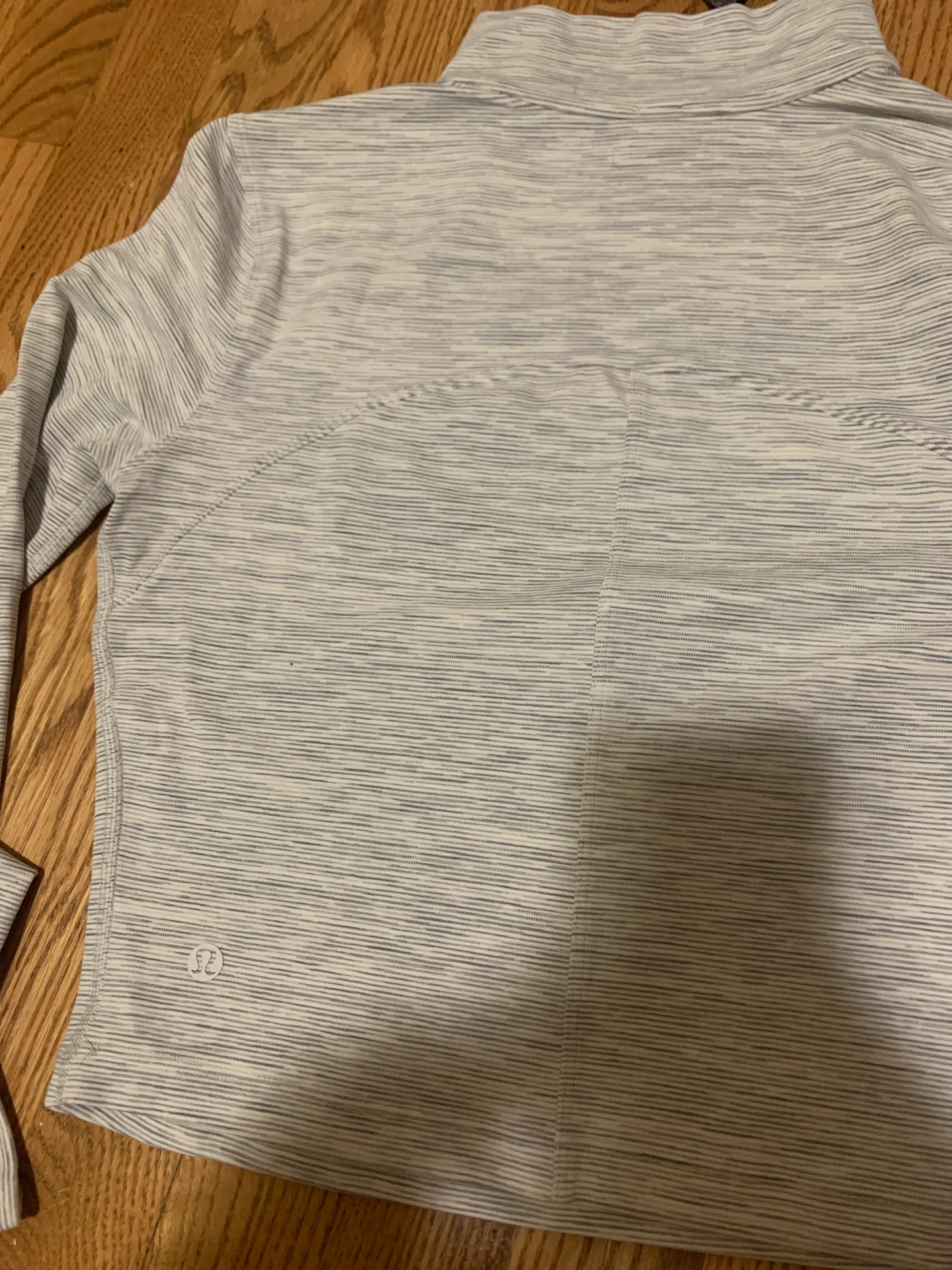 Lululemon cropped turtleneck - Image 2