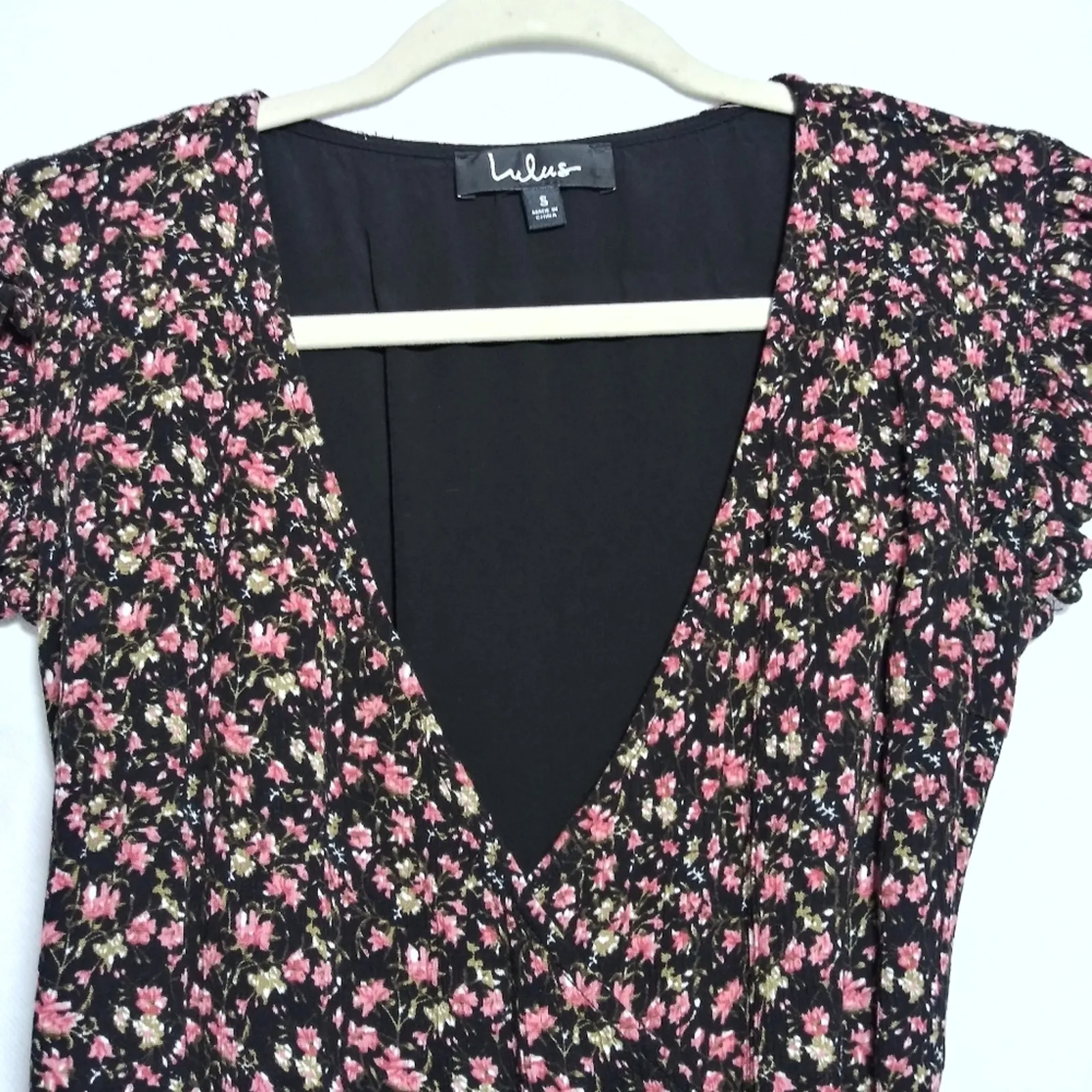 Lulus A Beauty Downtown Black Floral Print Wrap Mini Dress Spring Size Small - Image 4