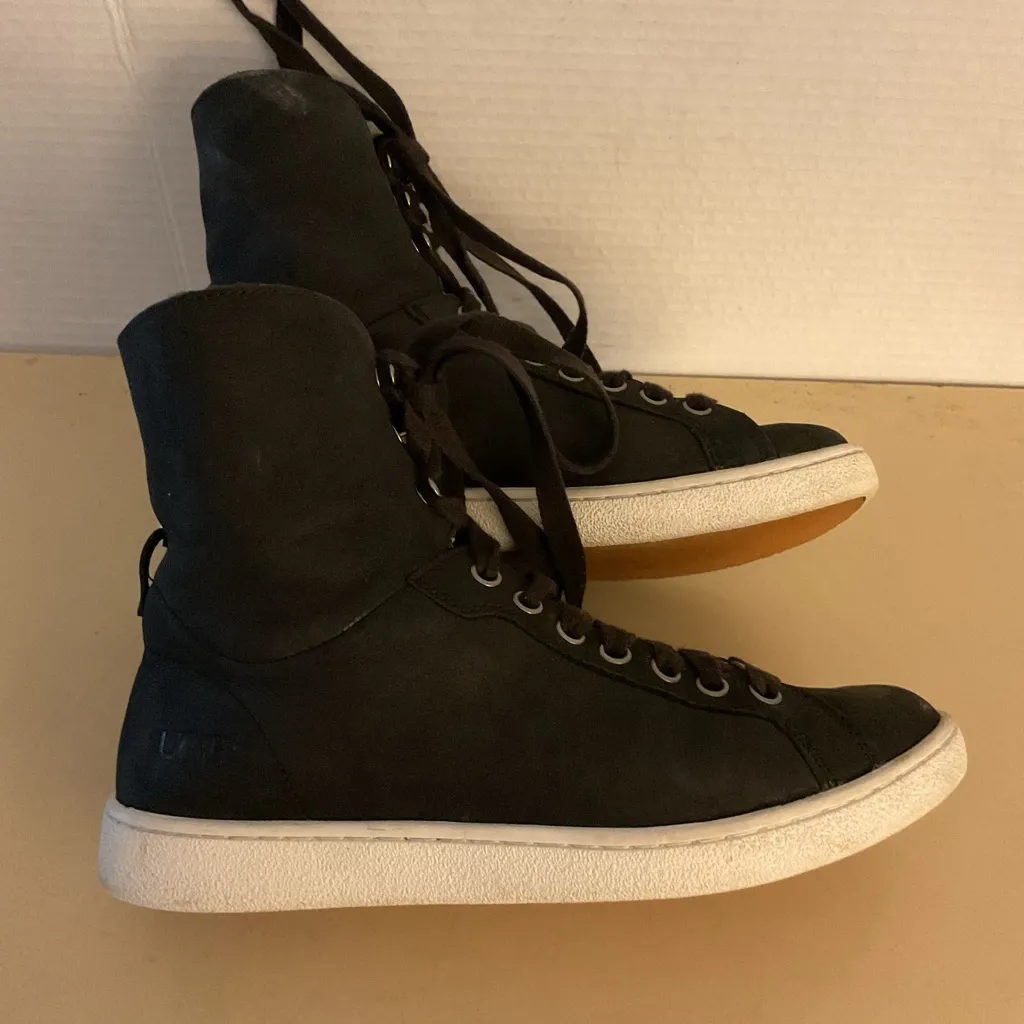 UGG women black leather platform Starlyn sneaker boots size 7 - Image 11