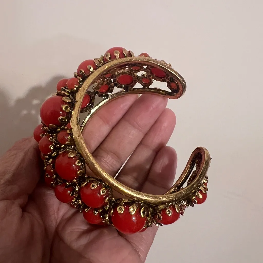 Zara Resin Cuff Bracelet Orange Coral Gold SOLD OUT Chunky Bohemian Boho Artsy - Image 3