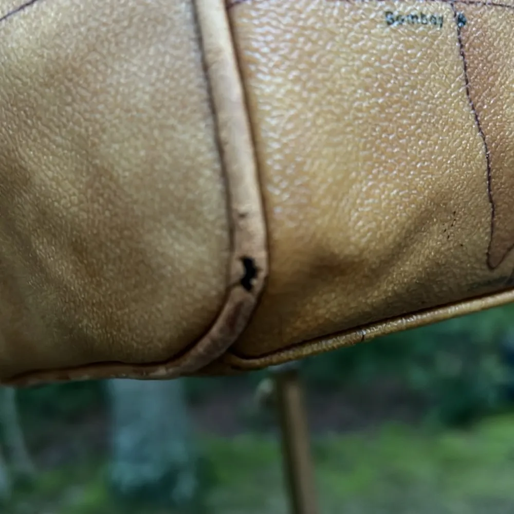 Alviero Martini Small Boston Bag EUC Brown - Image 5