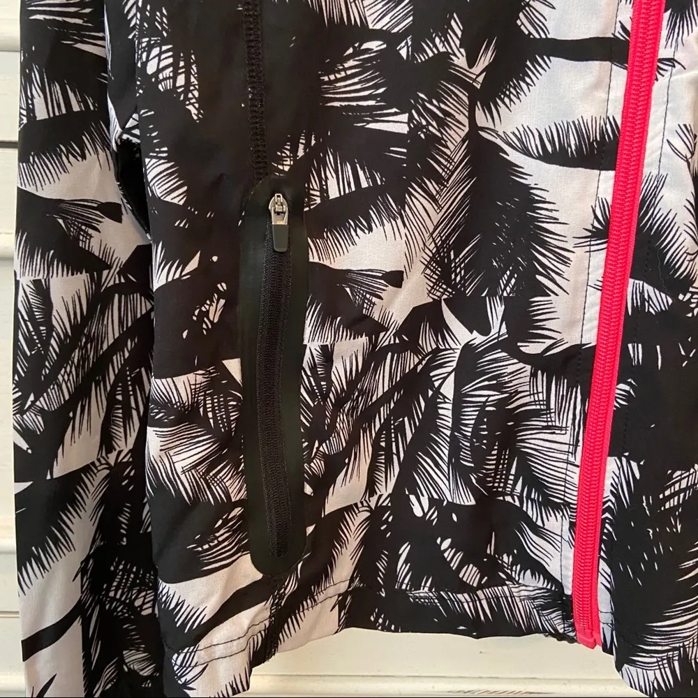 Fabletics Diana Bomber Jacket.  Size Medium. EUC - Image 8