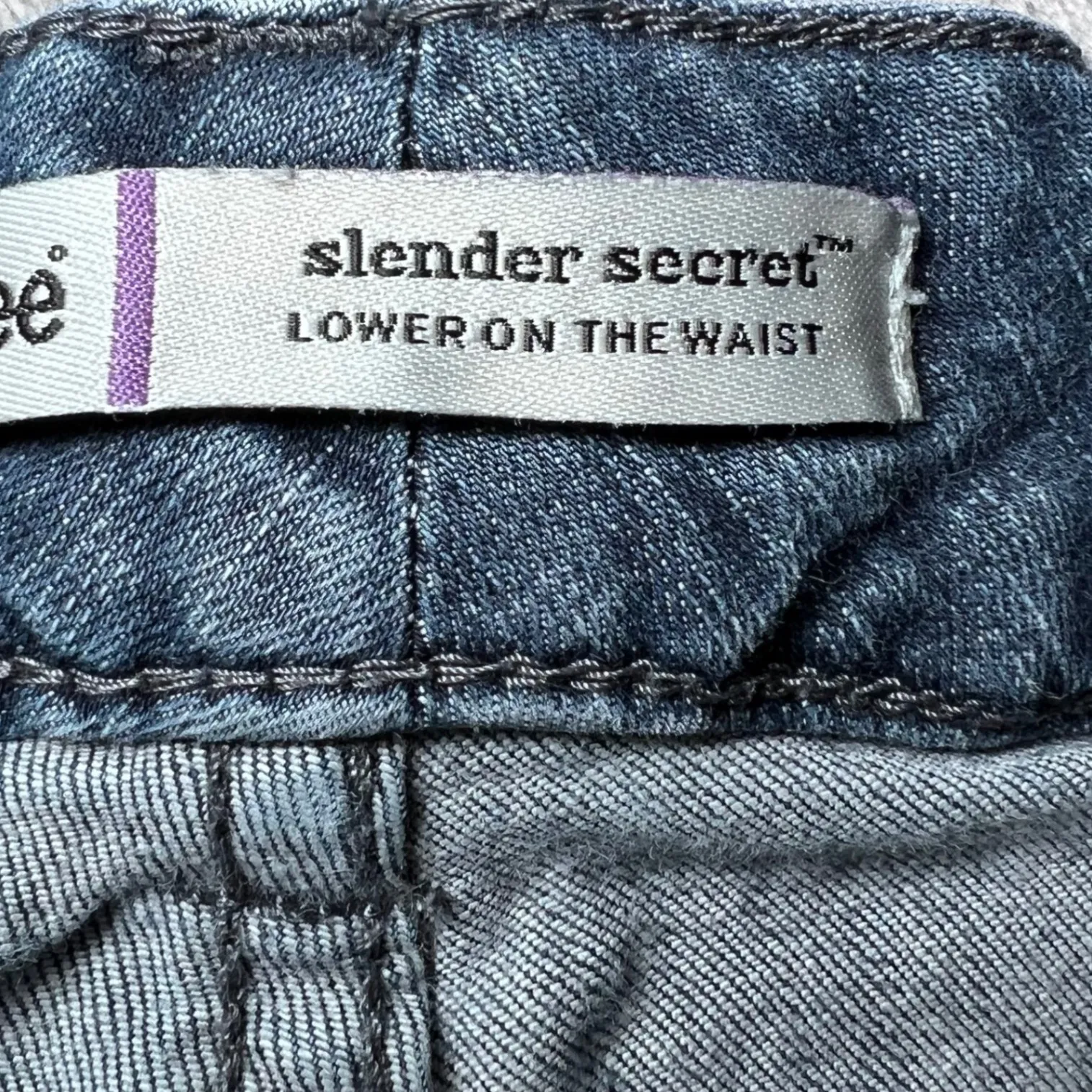 Lee Slender Secret Lower On The Waist Blue Jeans Women 10 Denim Flap Pockets - Image 4